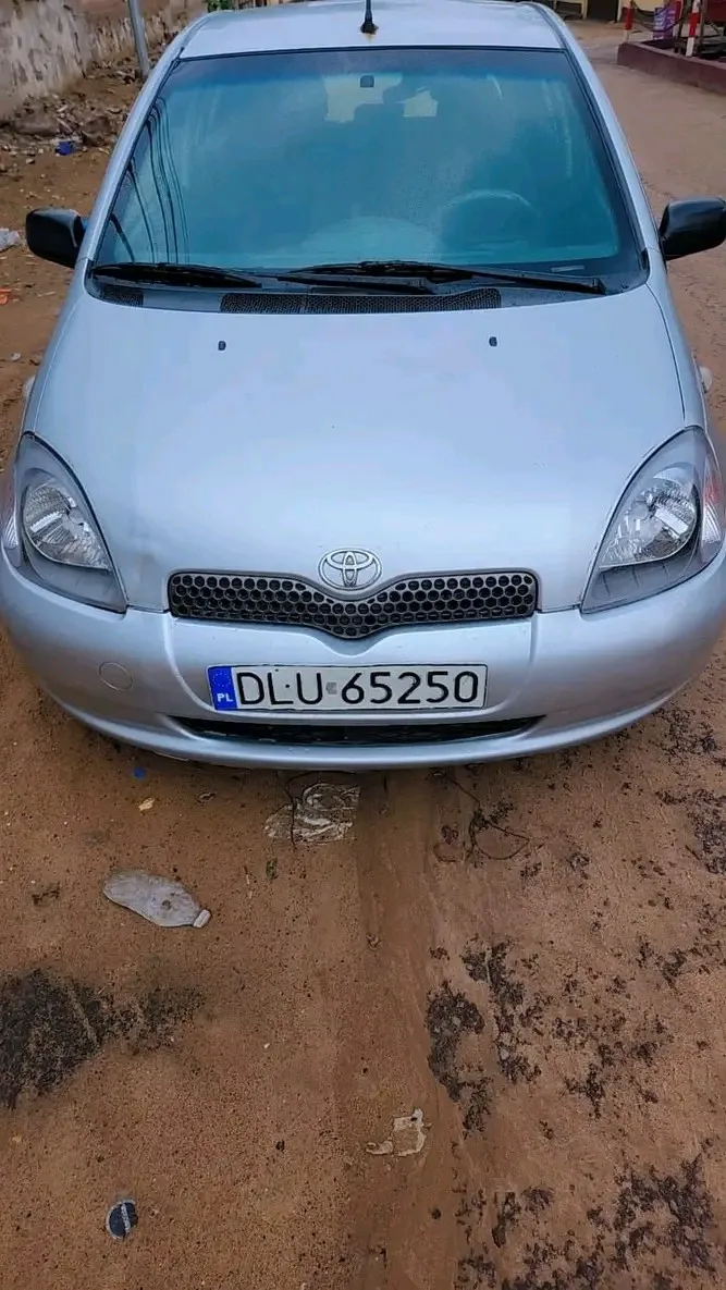 TOYOTA YARIS