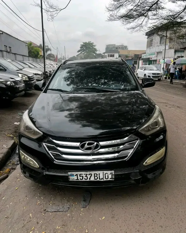 HYUNDAI SANTA FE