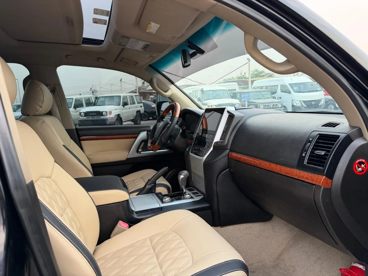 Toyota Land Cruiser GX.R v8