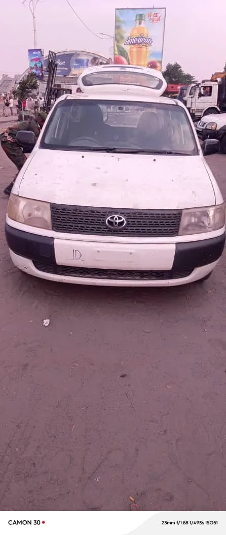 TOYOTA PROBOX.