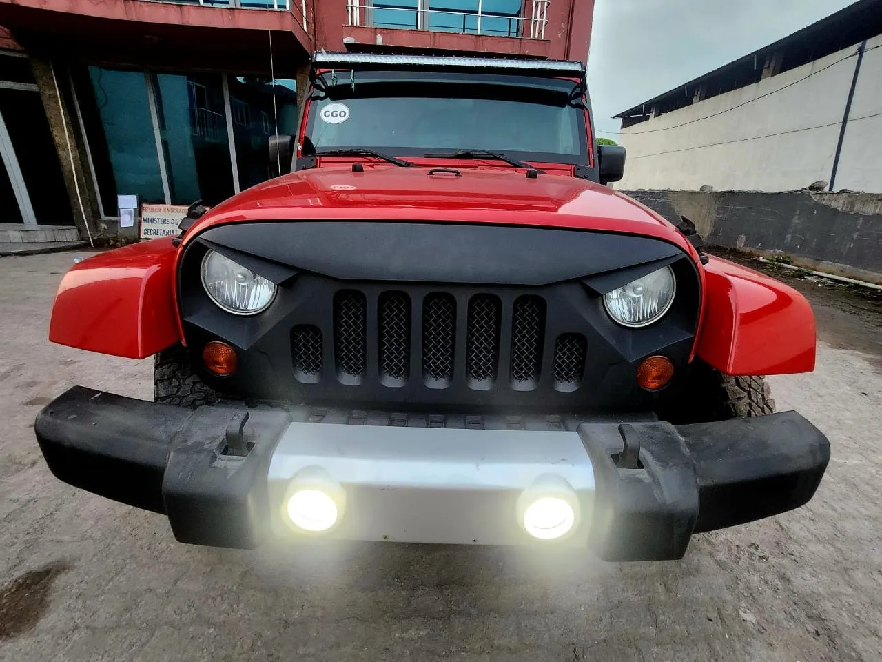 JEEP WRANGLER SAHARA.
