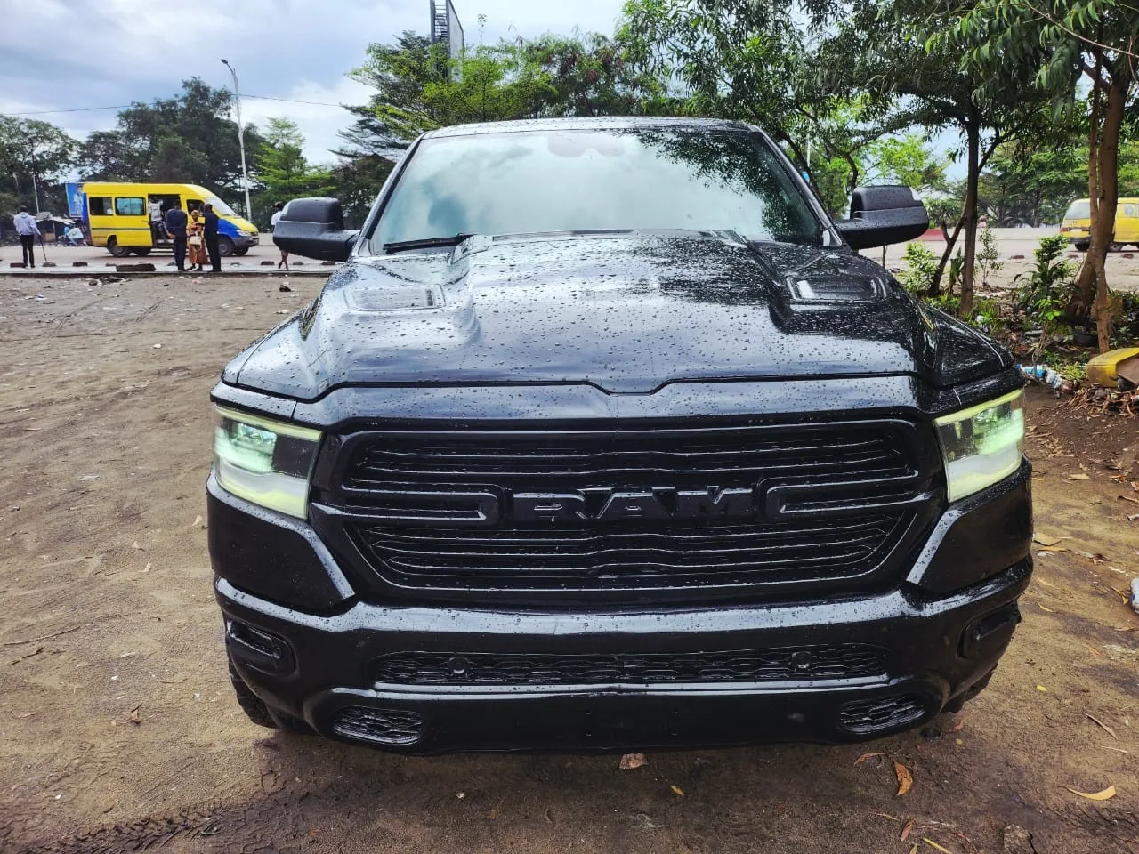 DODGE RAM.