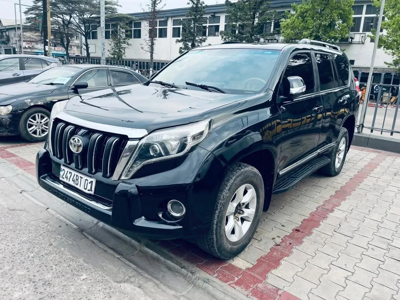 TOYOTA LAND CRUISER PRADO.