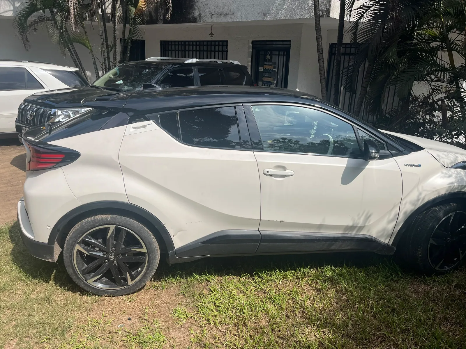 TOYOTA C-HR.