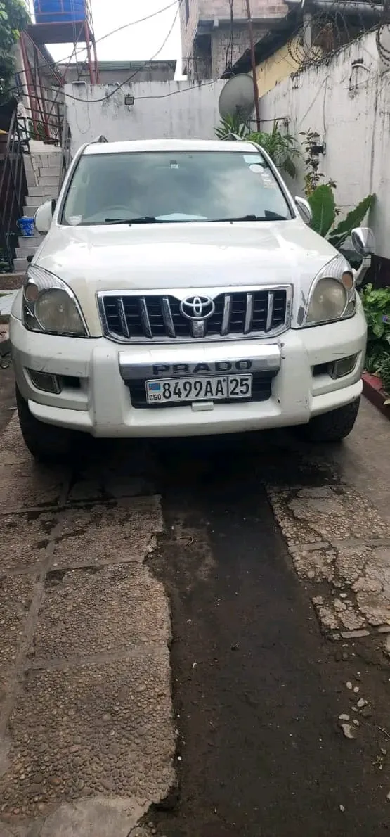 TOYOTA TX PRADO.