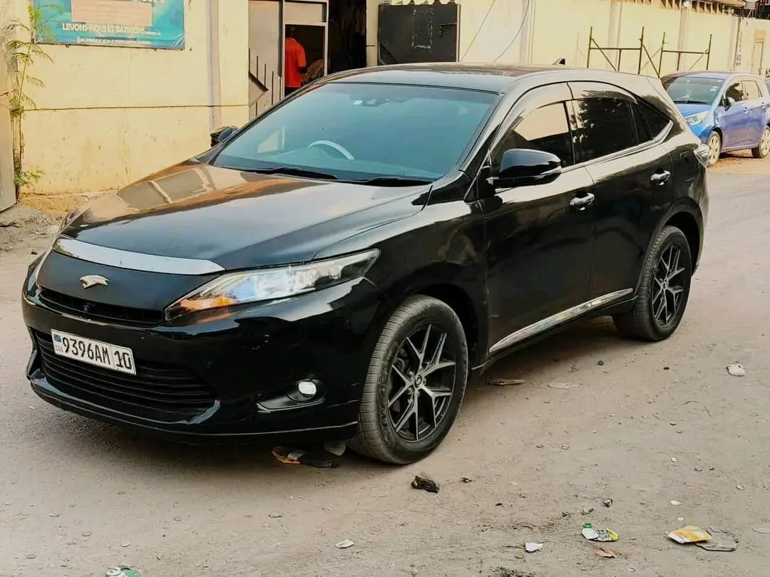 TOYOTA VANGUARD.