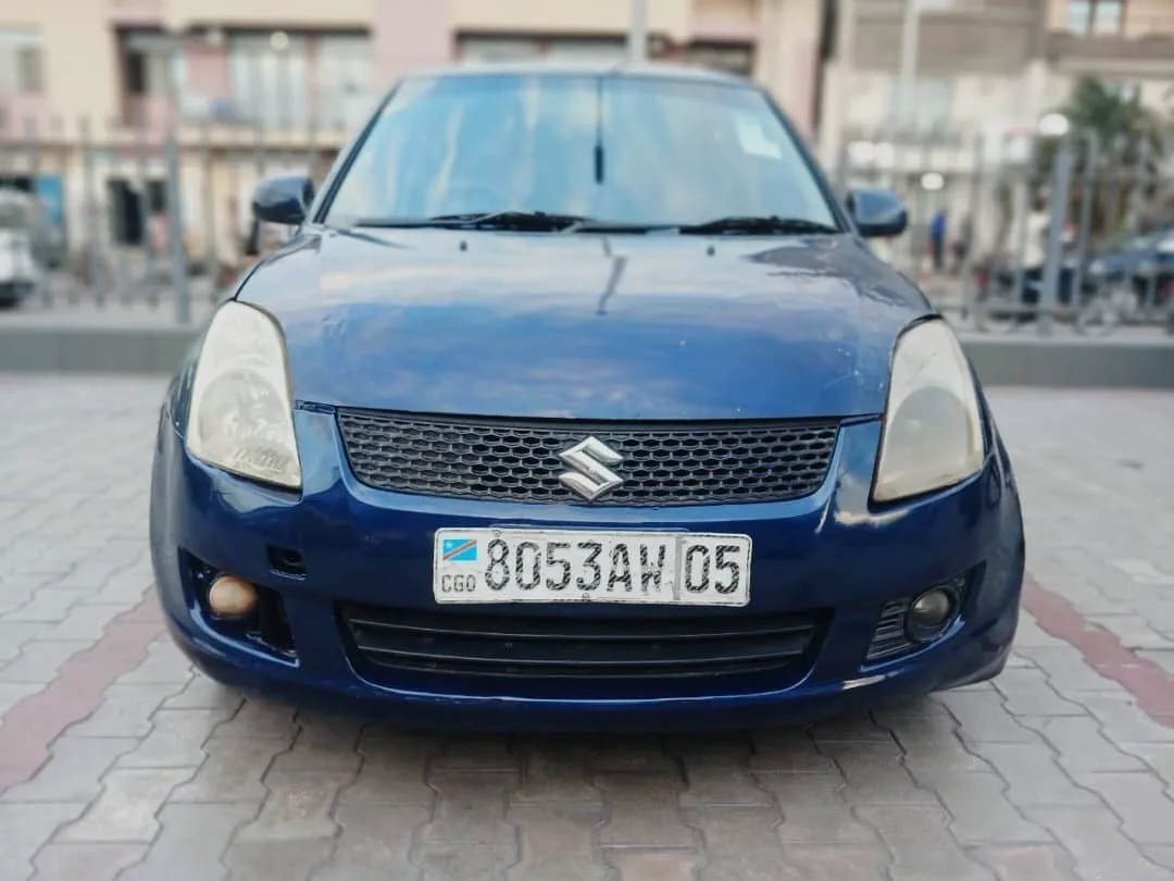 SUZUKI SWIFT.