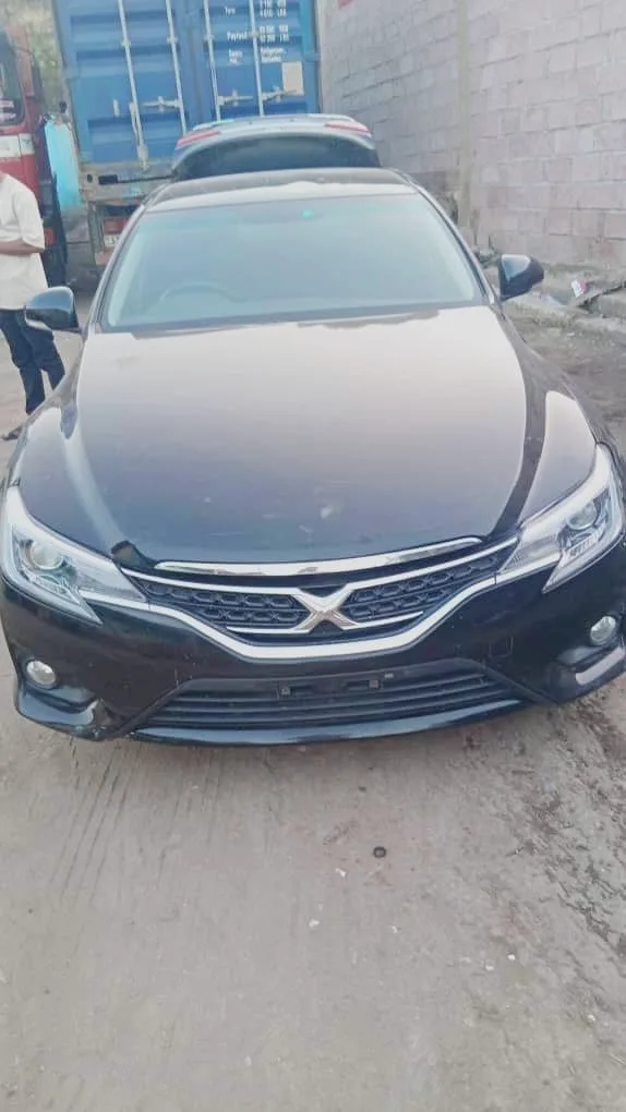 TOYOTA MARK X.