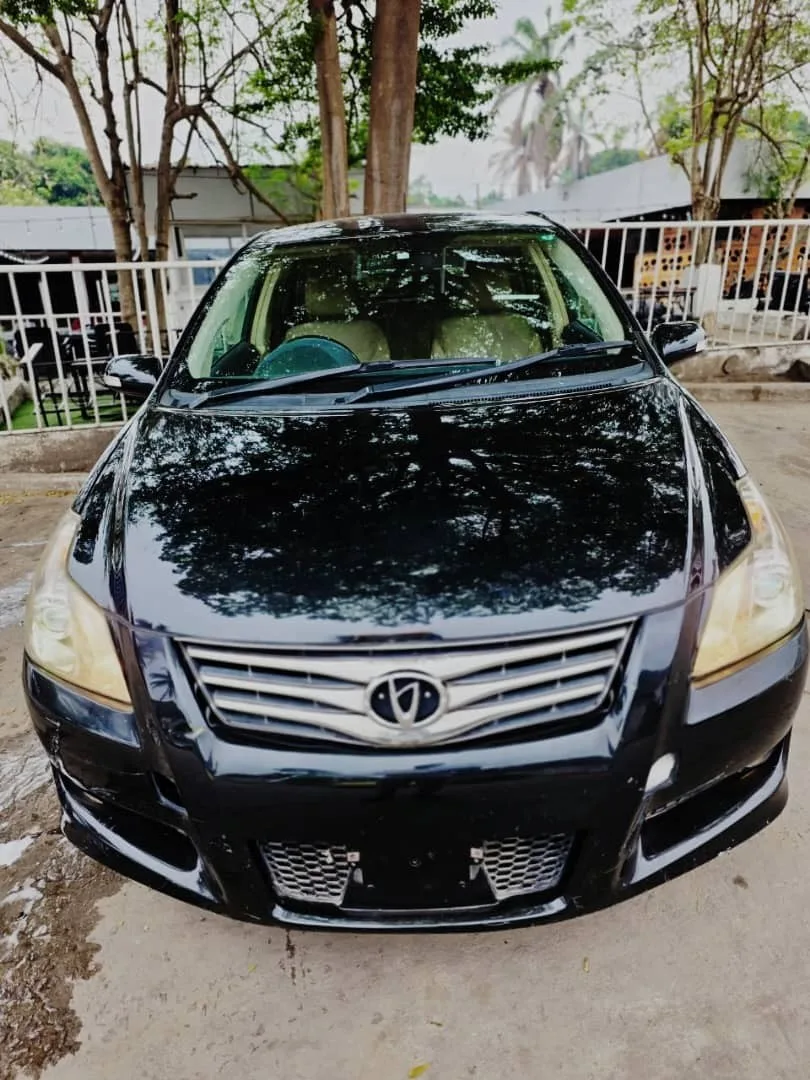 TOYOTA BLADE.