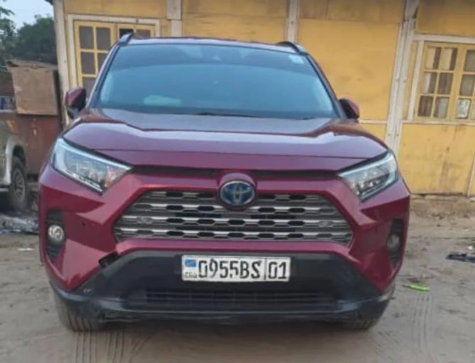 TOYOTA RAV4 HYBRIDE.