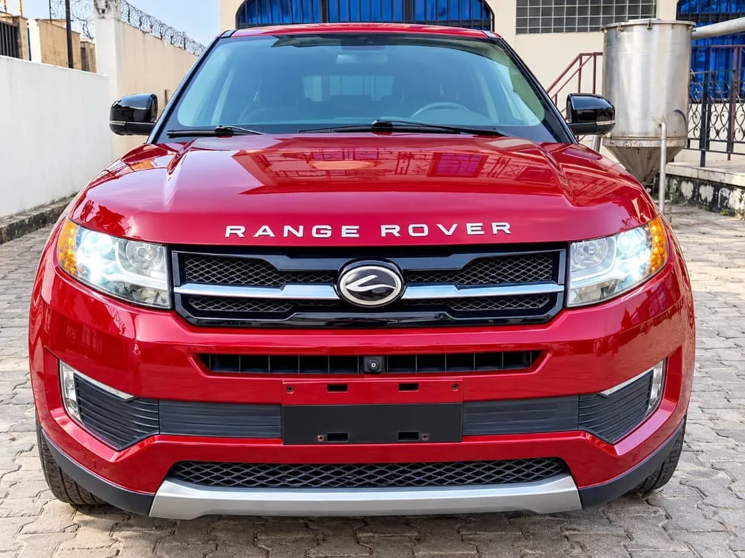 RANGE ROVER.