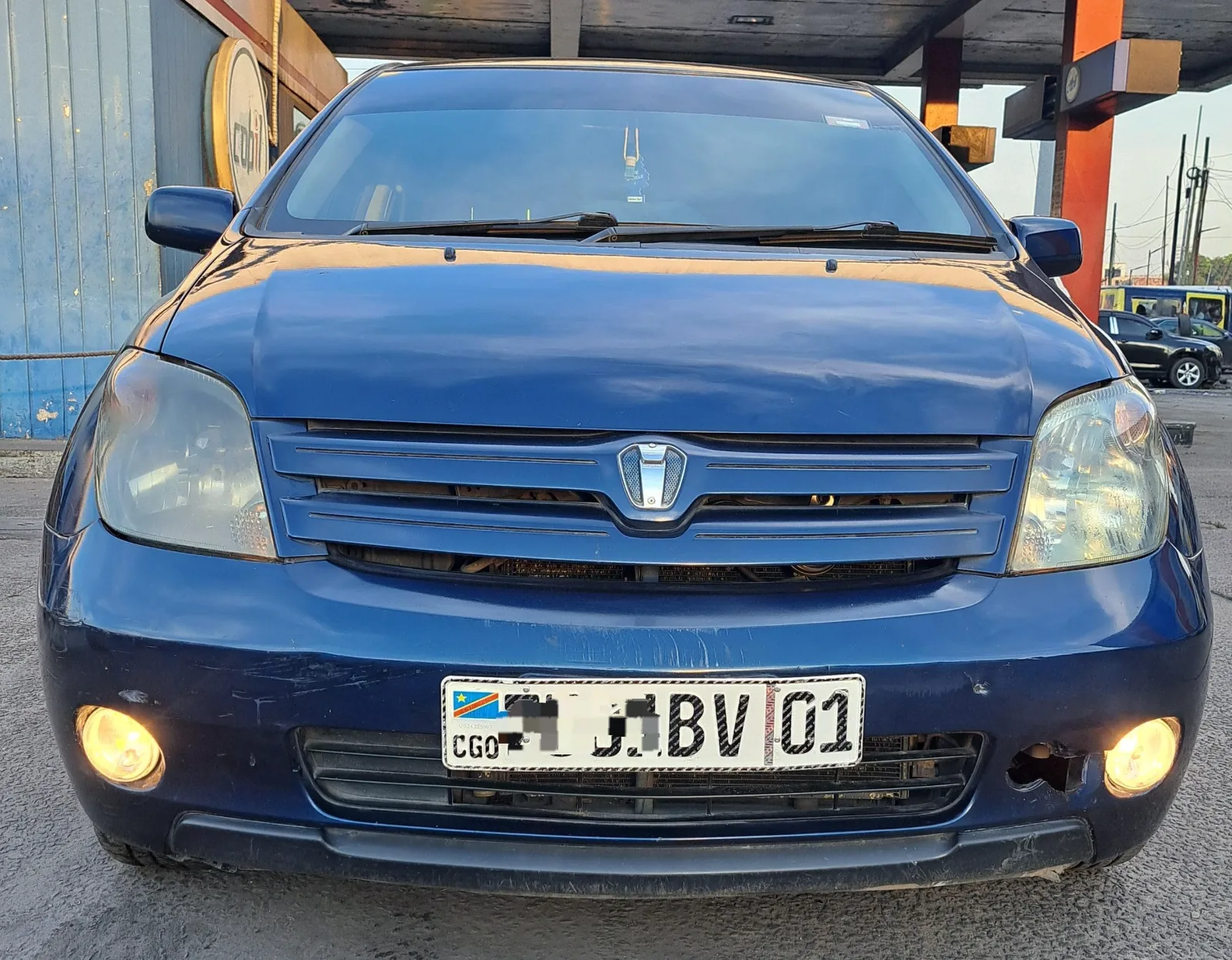 TOYOTA IST.