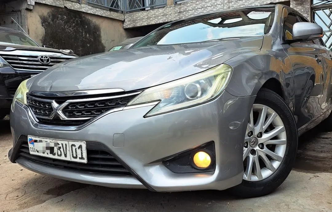 TOYOTA MARK X.