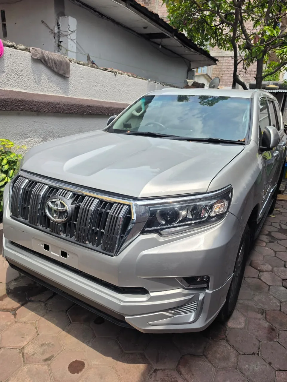 TOYOTA LAND CRUISER TXL.