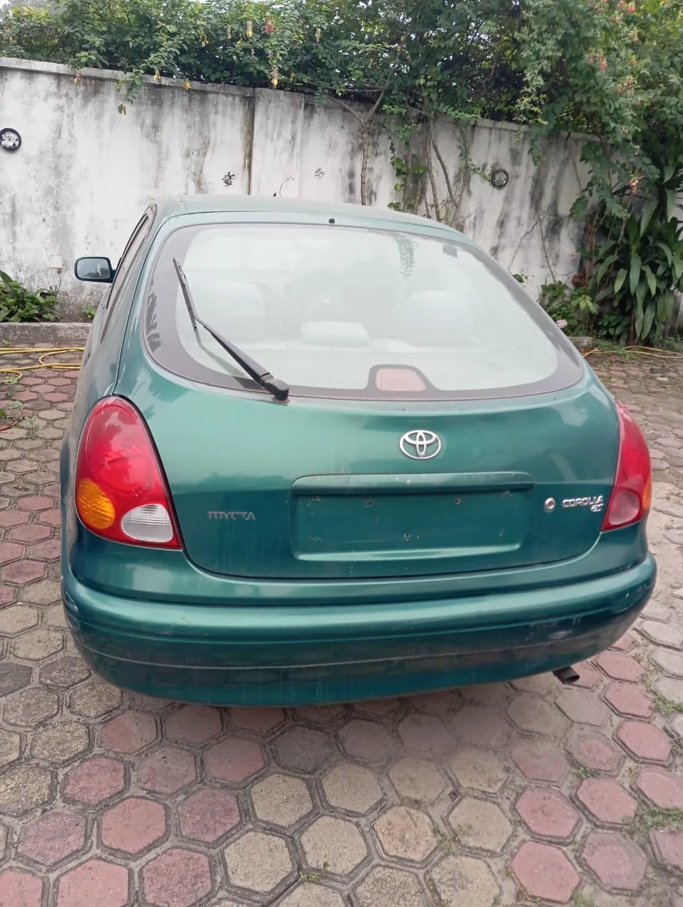 TOYOTA CORROLA.