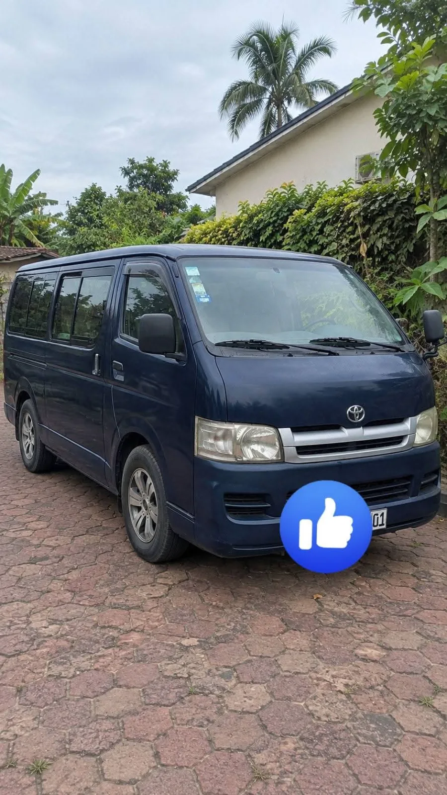 TOYOTA HIACE. TOYOTA HIACE.