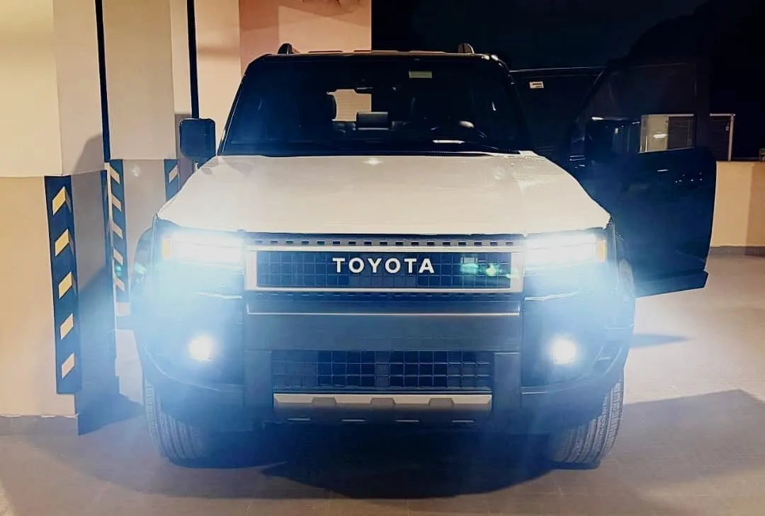 TOYOTA LAND CRUISER PRADO.