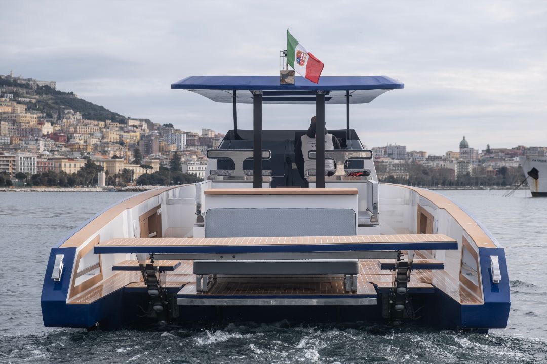 Discover Capri from the sea with lunch in Nerano - A private Luxury boat tour