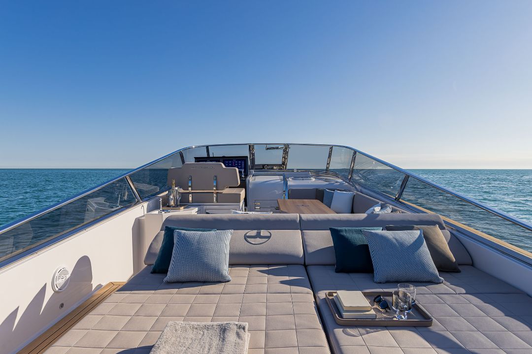 Itama 45S: Premium Private Tour with a Professional Skipper