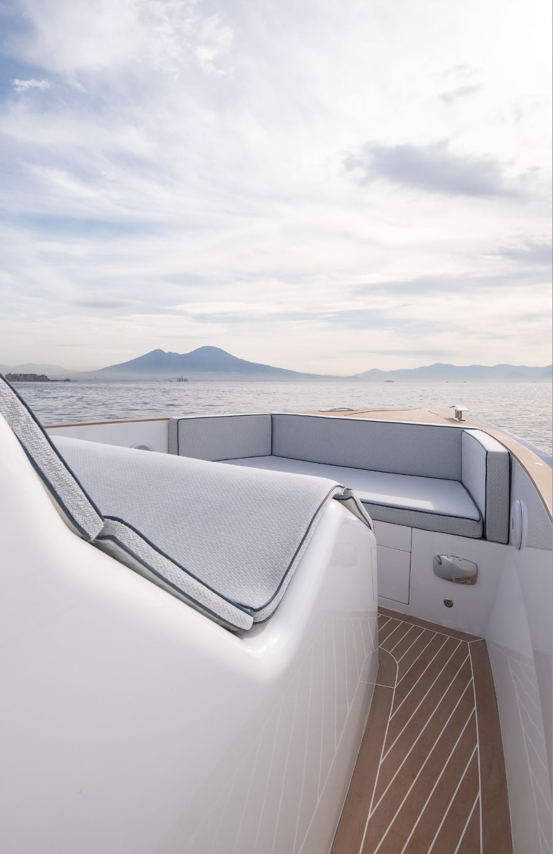 Cocum 43: Premium Private Tour with a Professional Skipper