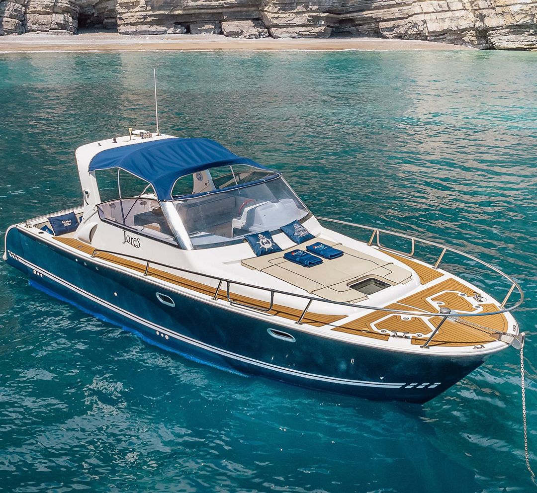 Gagliotta 32: Premium Private Tour with a Professional Skipper