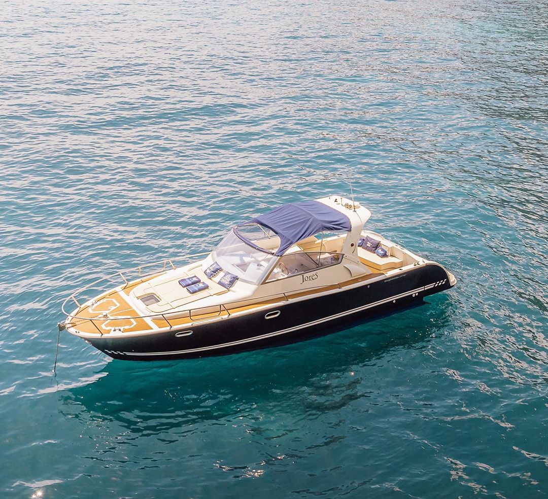 Gagliotta 32: Premium Private Tour with a Professional Skipper