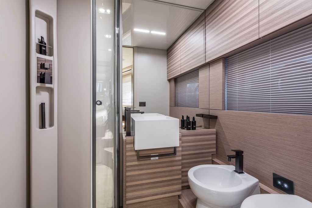 Ferretti 670: Premium Private Tour with a Professional Skipper