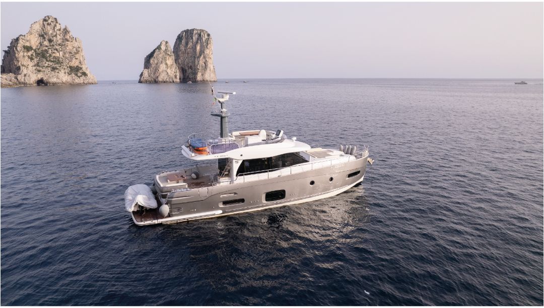Azimut Magellano 53: Premium Private Tour with a Professional Skipper
