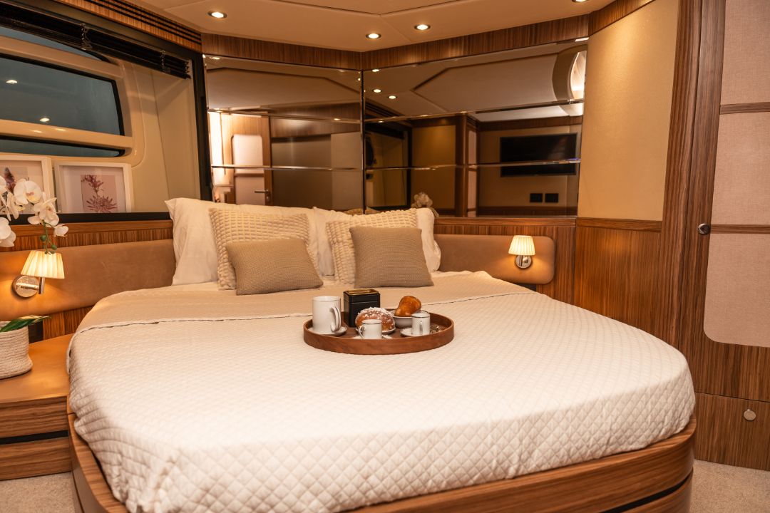 Azimut Magellano 53: Premium Private Tour with a Professional Skipper