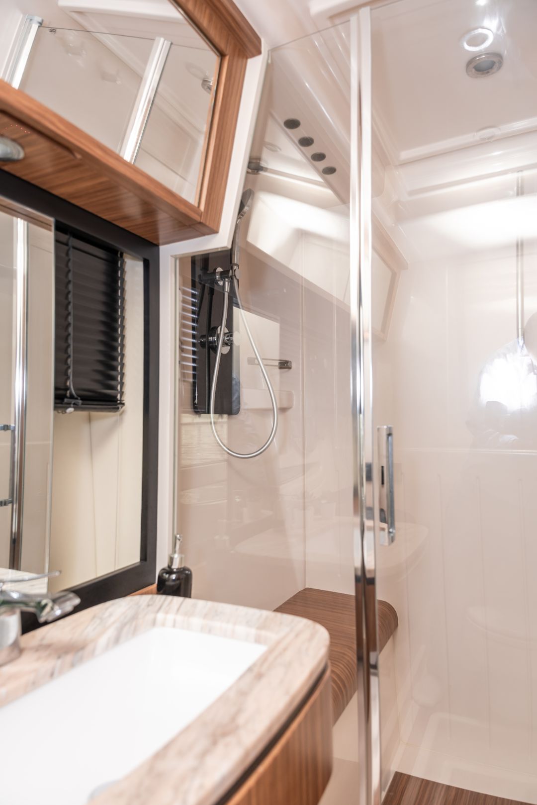 Azimut Magellano 53: Premium Private Tour with a Professional Skipper