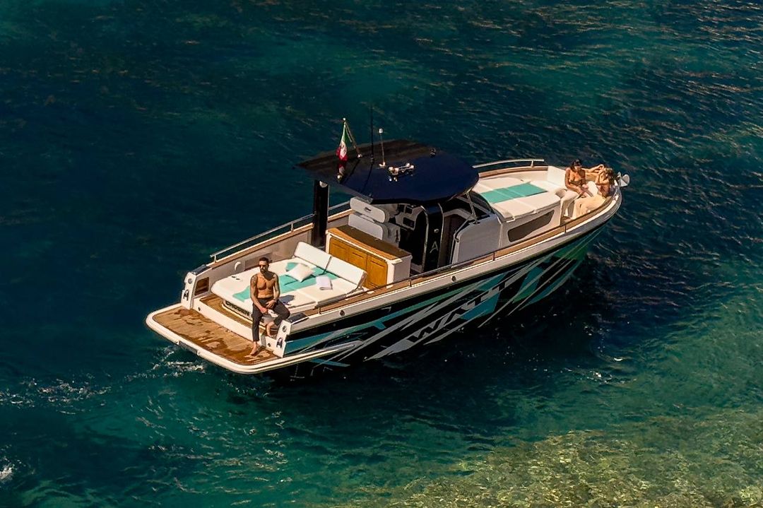 Italyure 35: Premium Private Tour with a Professional Skipper