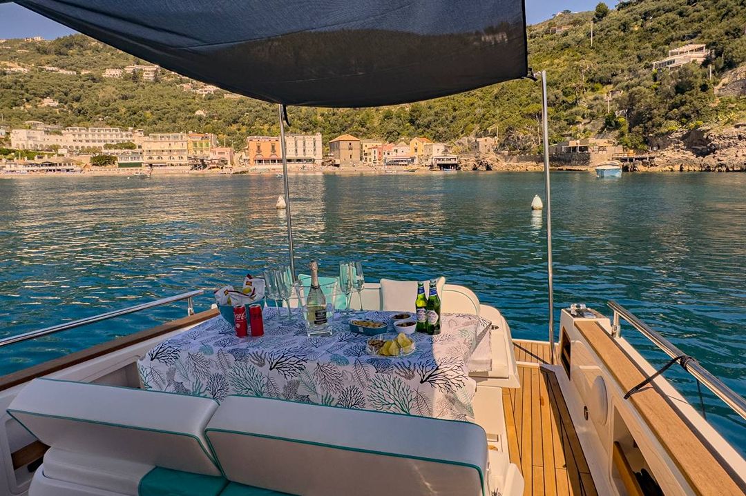 Italyure 35: Premium Private Tour with a Professional Skipper