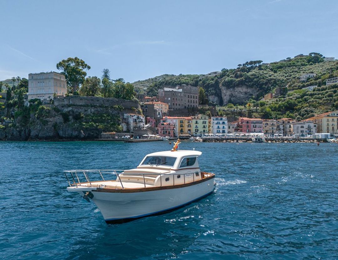 Faraglione: Premium Private Tour with a Professional Skipper