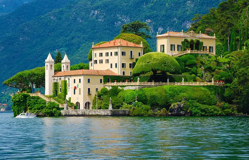 3-Hour Private Boat Journey across Lake Como