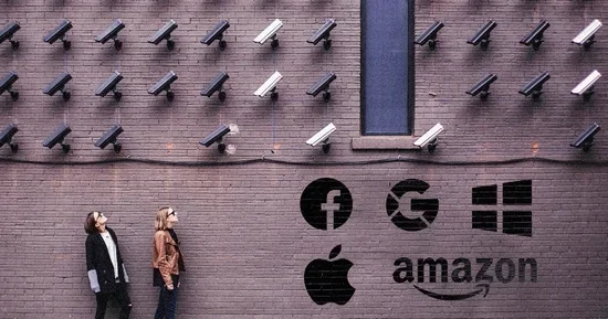 Büyük Teknoloji Yeni Doğu Hindistan Şirketi Midir?