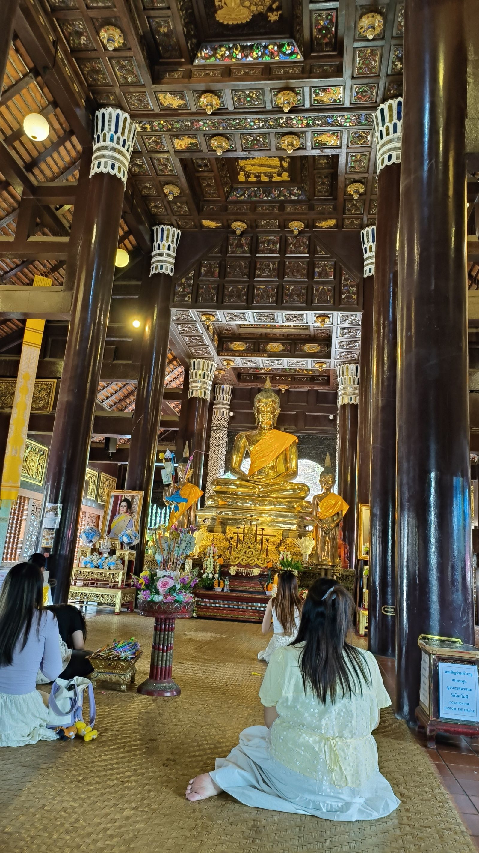Wat Lok Moli