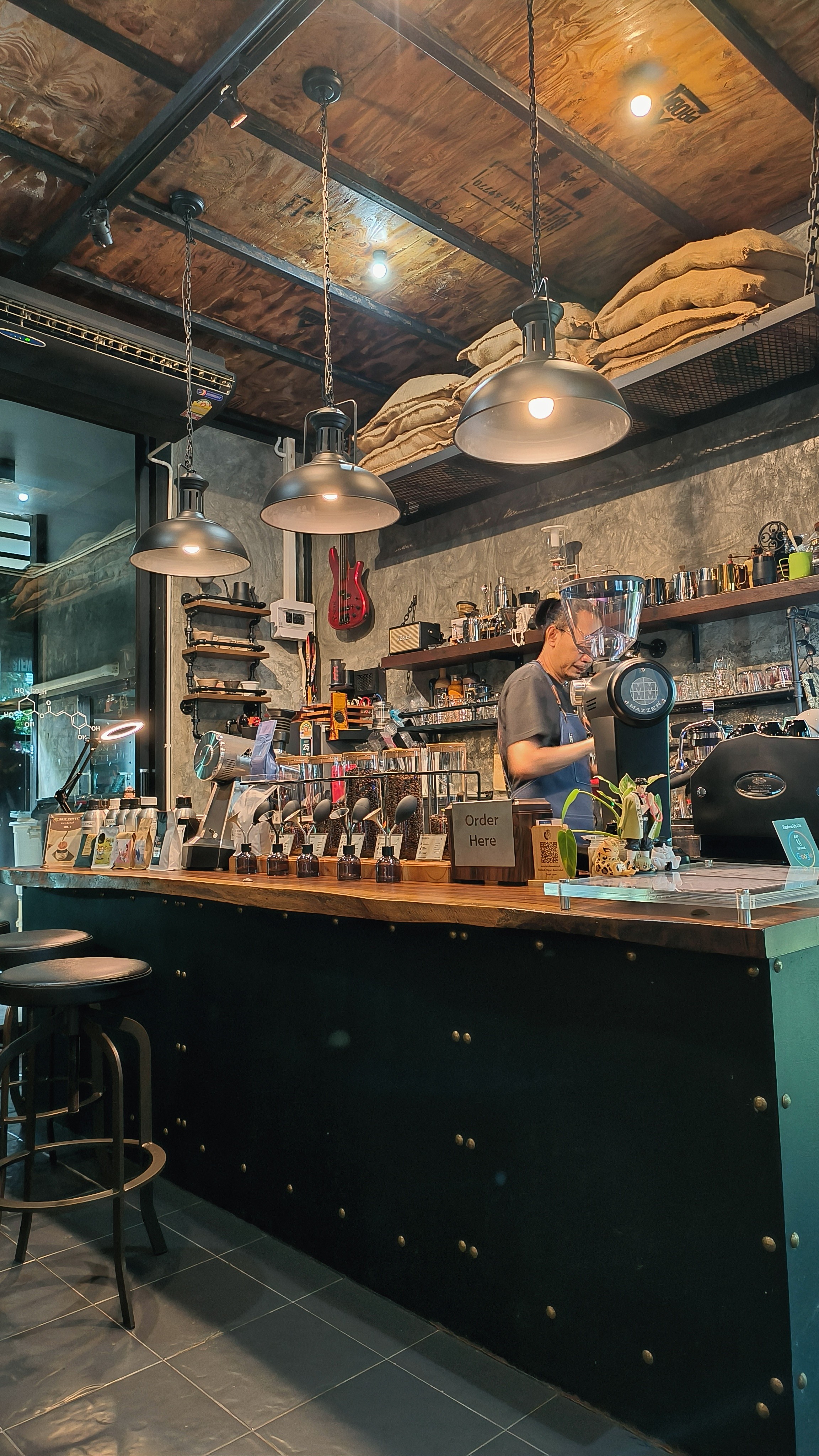 โรงคั่วกาแฟปัญญาพาณิชย์ (P.Y.Coffee Roaster )