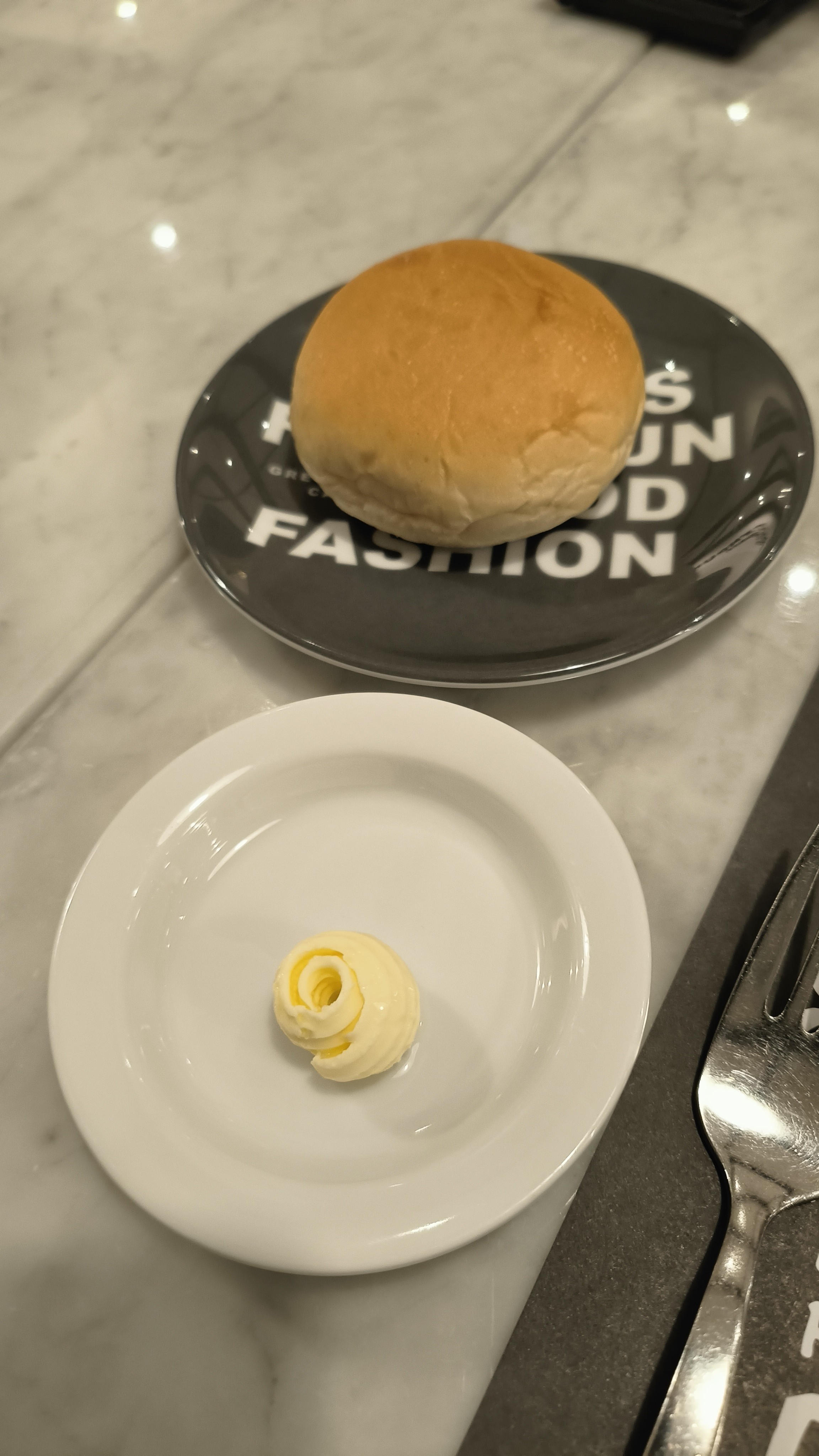 Greyhound Cafe - Central Chidlom
