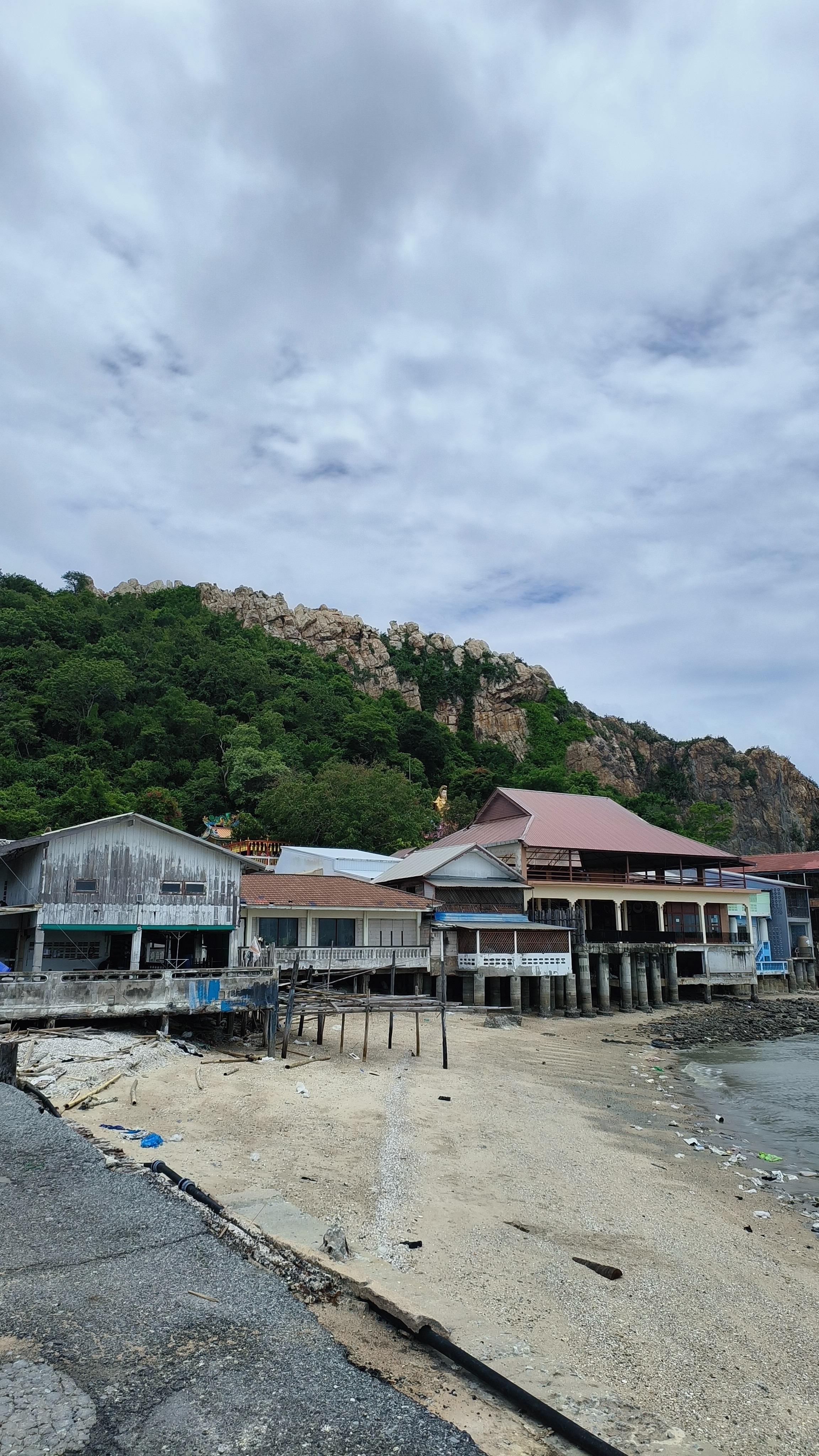 Wang Mook Seafood Restaurant