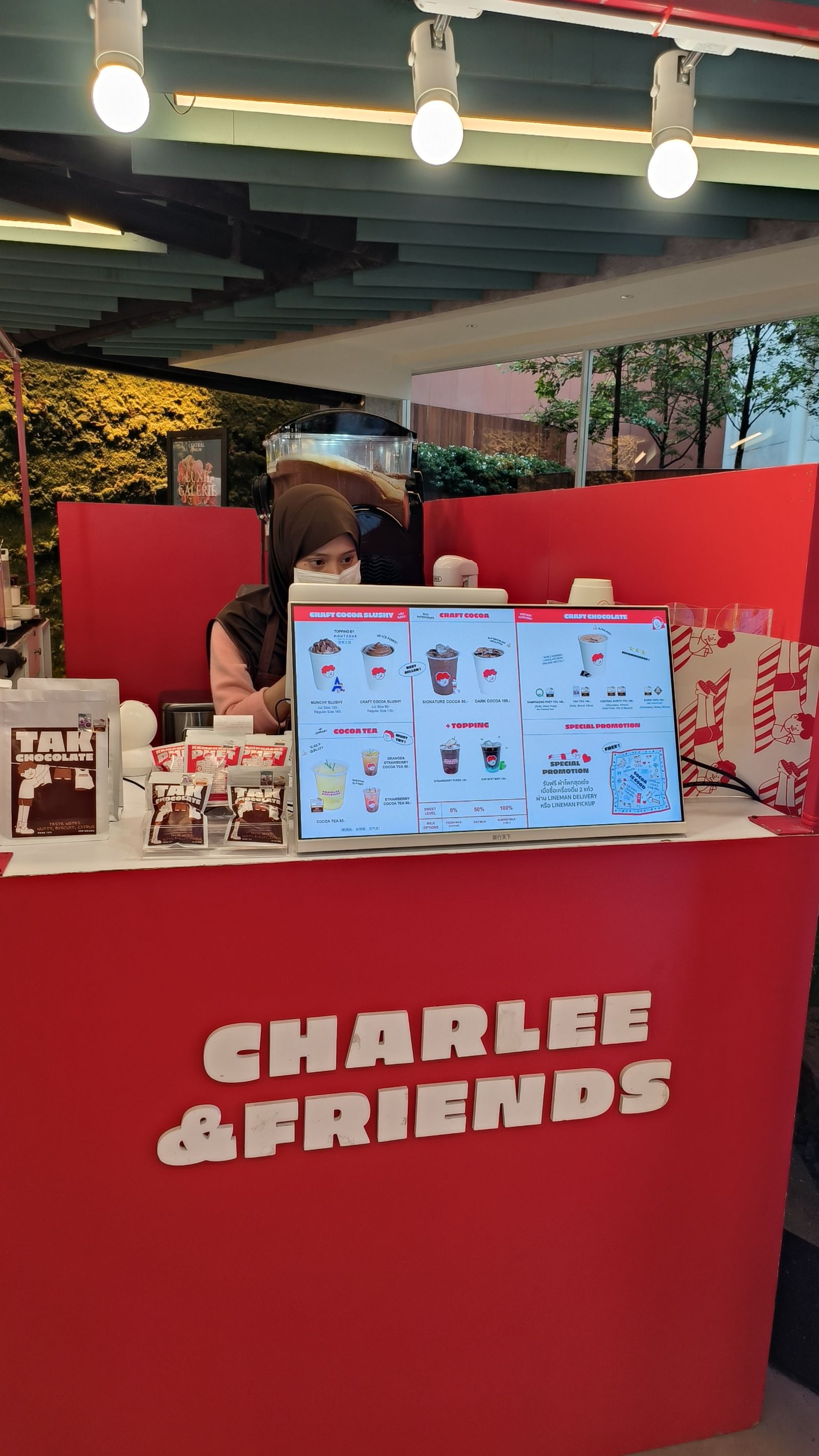 Charlee & Friends Specialty Cocoa and Chocolate