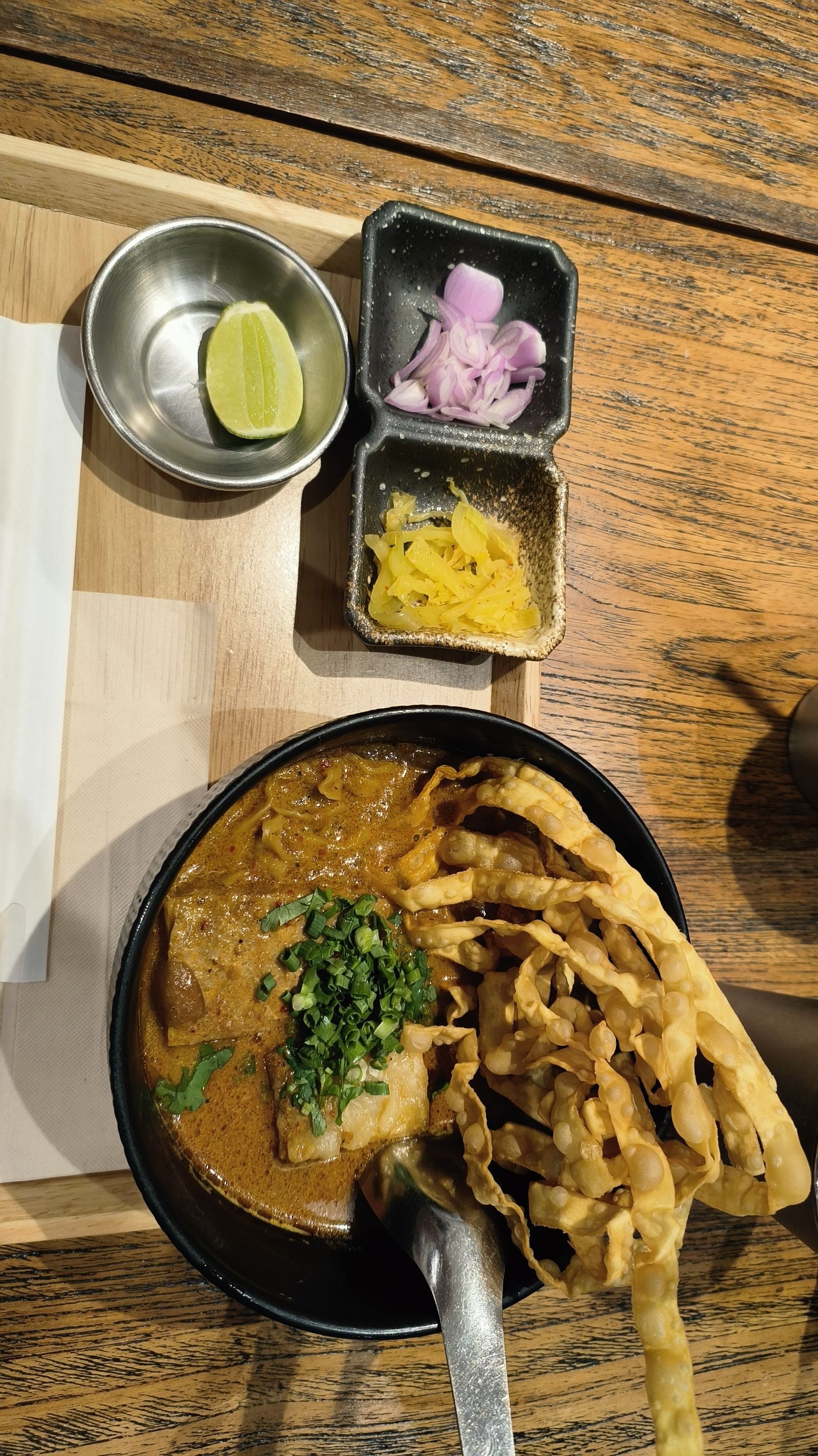 ข้าวซอยปริญญ์ KAO SOY PRIN Central Park Bangkok