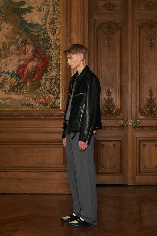LAMBSKIN ZIPPER LEATHER JACKET in Black - stu