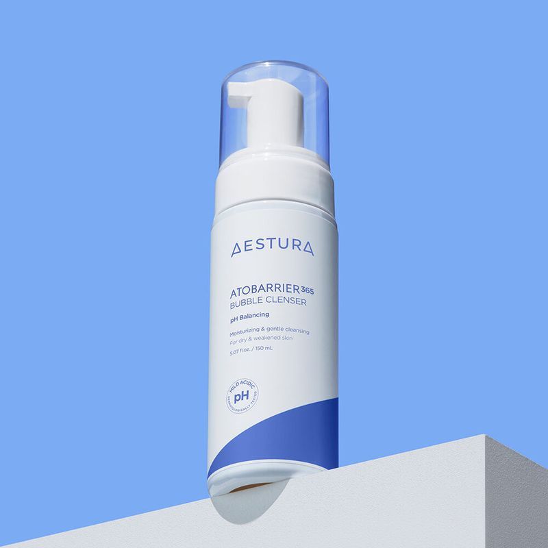 Estra Atobarrier 365 Foaming Cleanser 150ml