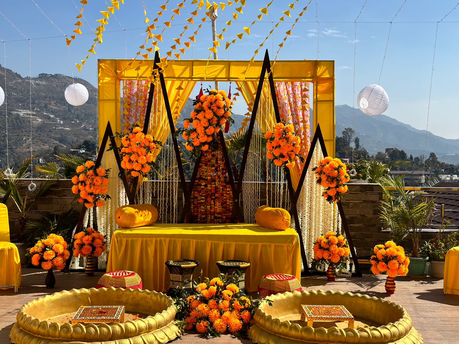 Beautiful outdoor wedding ceremony in scenic Bhimtal location