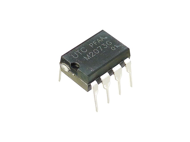 オーディオアンプIC M2073