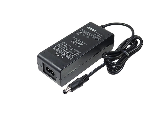 ACアダプター 5V6.2A LTE36ES-S1-301