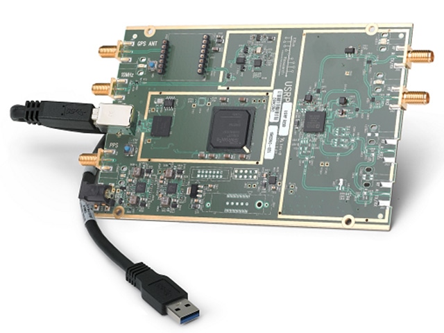 ソフトウェアラジオプラットフォーム USRP B200 1x1 ボード