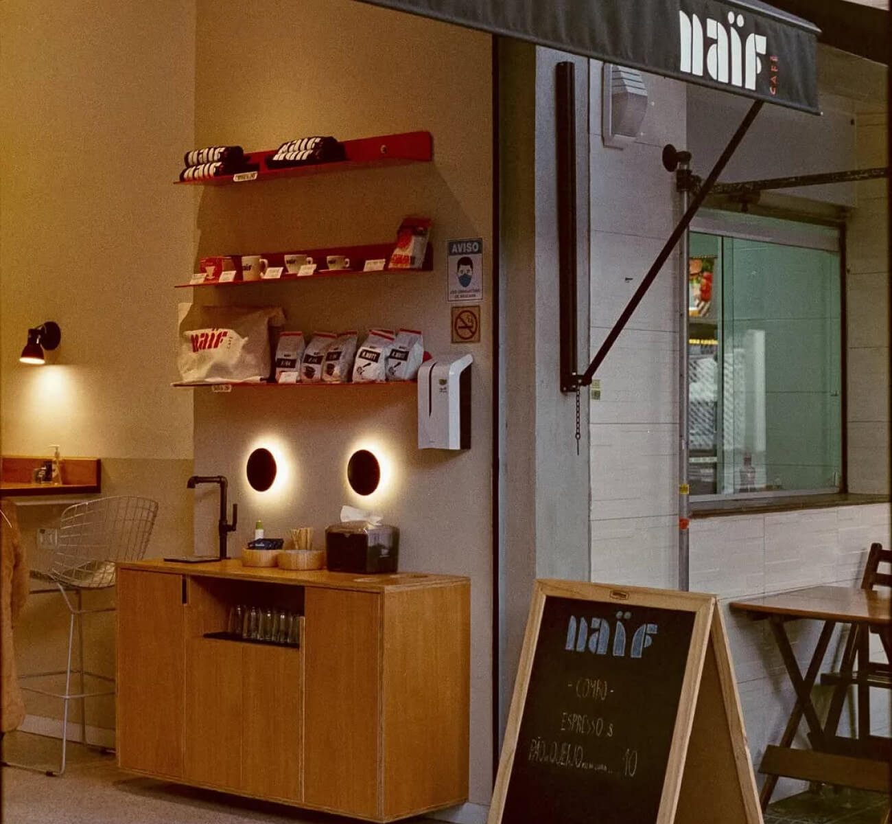 Naïf Café