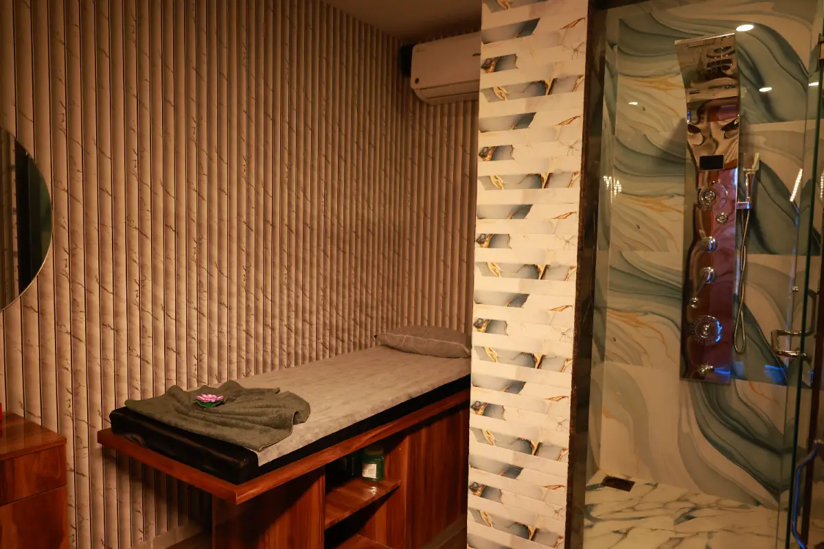 Gateway Luxury Spa spa in Malad West
