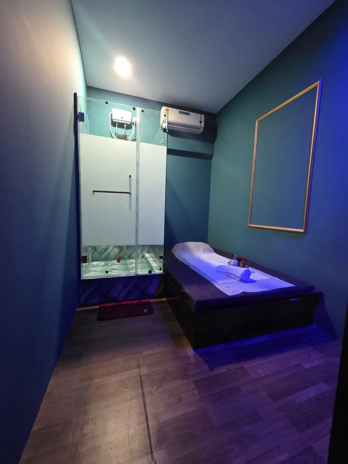 Artham Luxury Spa spa in Andheri West